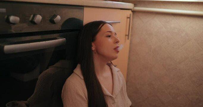 E-füst ile Sigara Şeklinde Elektronik Sigara Keyfini İki Kat Yaşayın e-füst ve Sigara Şeklinde Elektronik Sigara Trendinde Son Durumlar