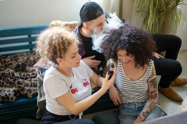 E-Sigara İçin 2025 Güncel Rehber ve manta rta Uyumlu Modellerin Derinlemesine İncelemesi